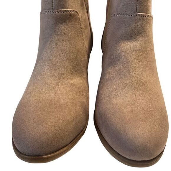 Dr Scholl’s Lawless Toast Taupe Odor Control Suede Ankle Booties Size 7.5 NIB - Picture 2 of 13